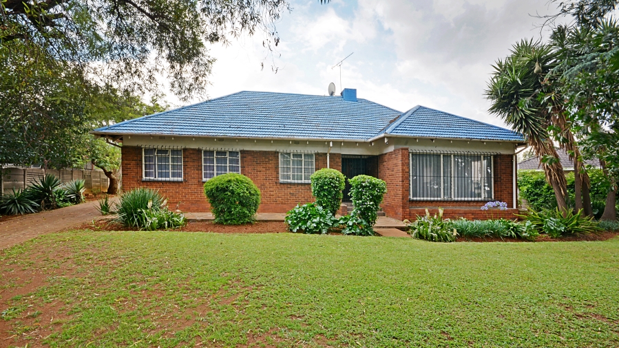 3 Bedroom Property for Sale in Rhodesfield Gauteng