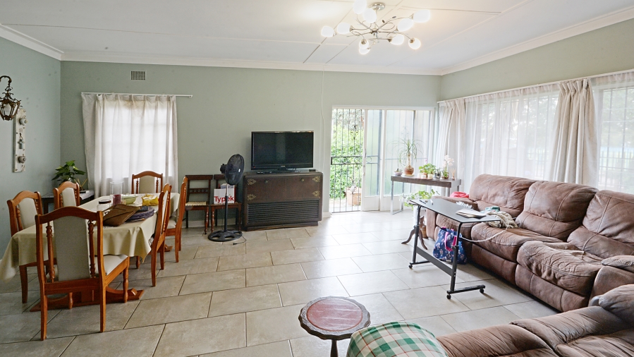 3 Bedroom Property for Sale in Rhodesfield Gauteng