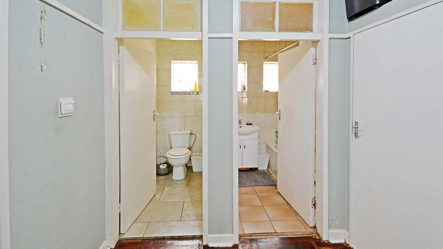 3 Bedroom Property for Sale in Rhodesfield Gauteng