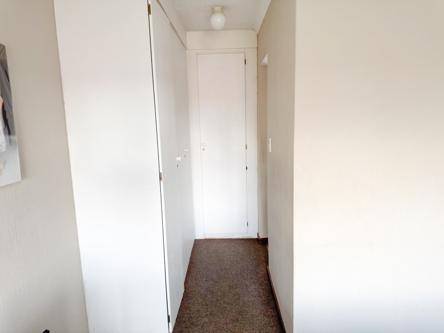 2 Bedroom Property for Sale in Wierdaglen Estate Gauteng