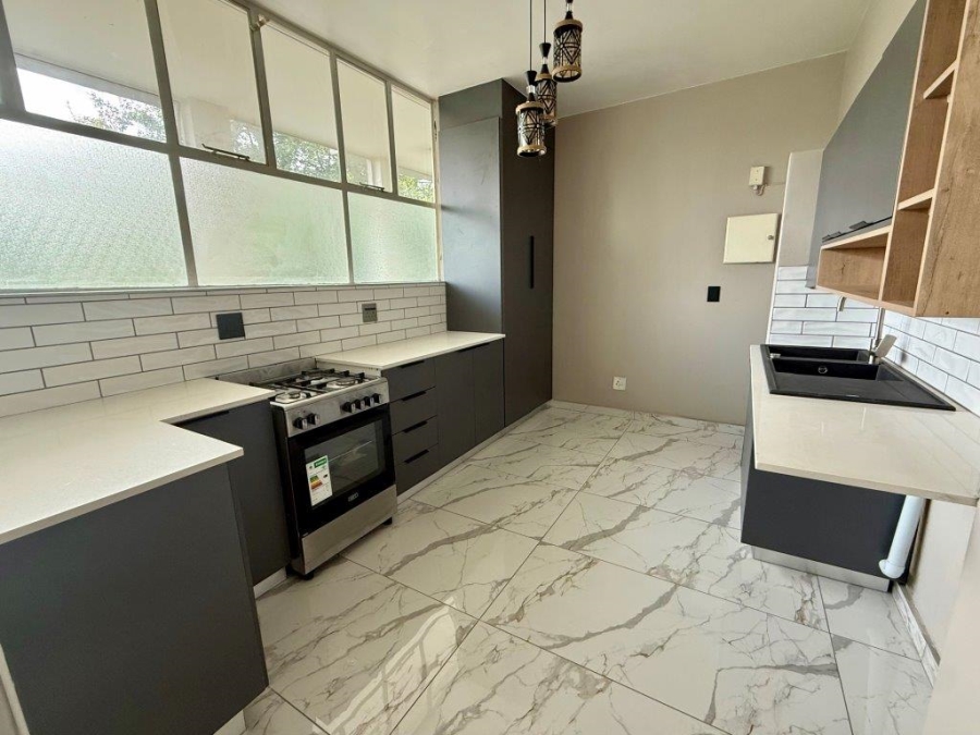 To Let 3 Bedroom Property for Rent in Atholl Gauteng