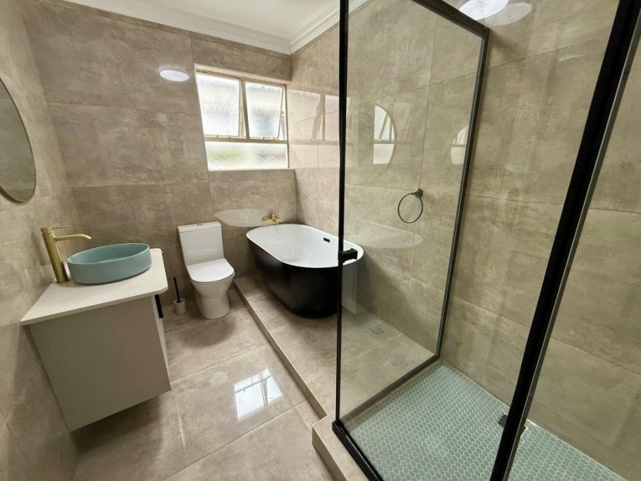 To Let 3 Bedroom Property for Rent in Atholl Gauteng