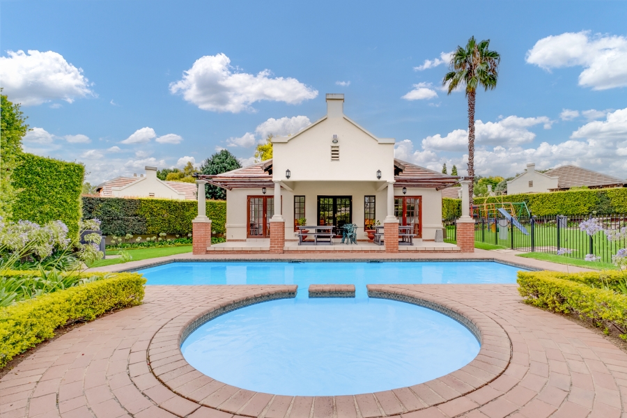 1 Bedroom Property for Sale in Lonehill Gauteng