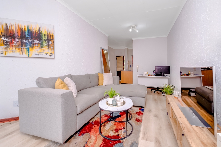 1 Bedroom Property for Sale in Lonehill Gauteng