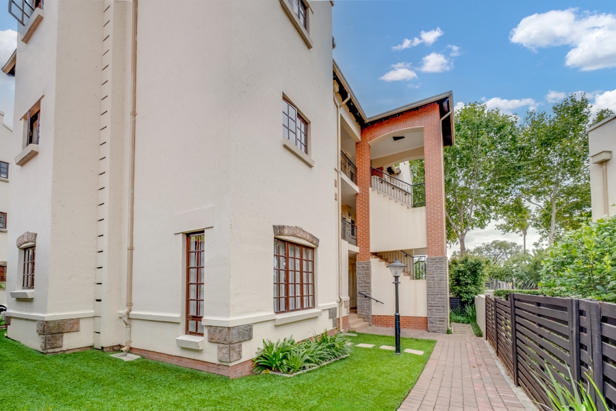 1 Bedroom Property for Sale in Lonehill Gauteng