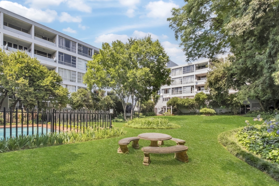 1 Bedroom Property for Sale in Illovo Gauteng