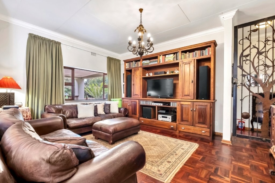 4 Bedroom Property for Sale in Linden Gauteng