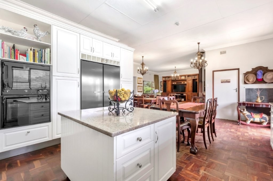 4 Bedroom Property for Sale in Linden Gauteng