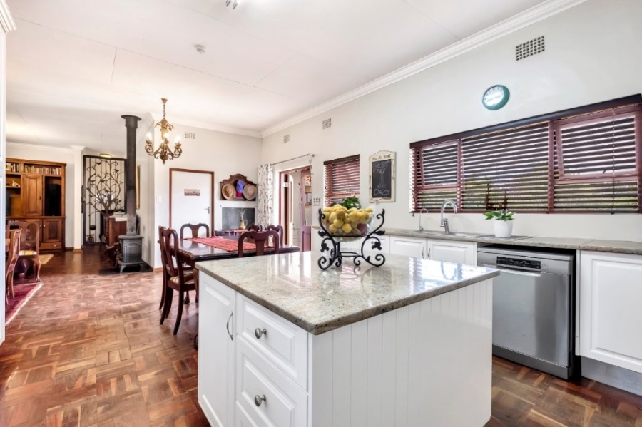 4 Bedroom Property for Sale in Linden Gauteng