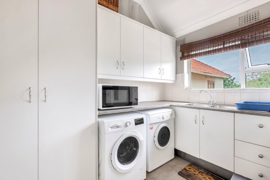 4 Bedroom Property for Sale in Linden Gauteng