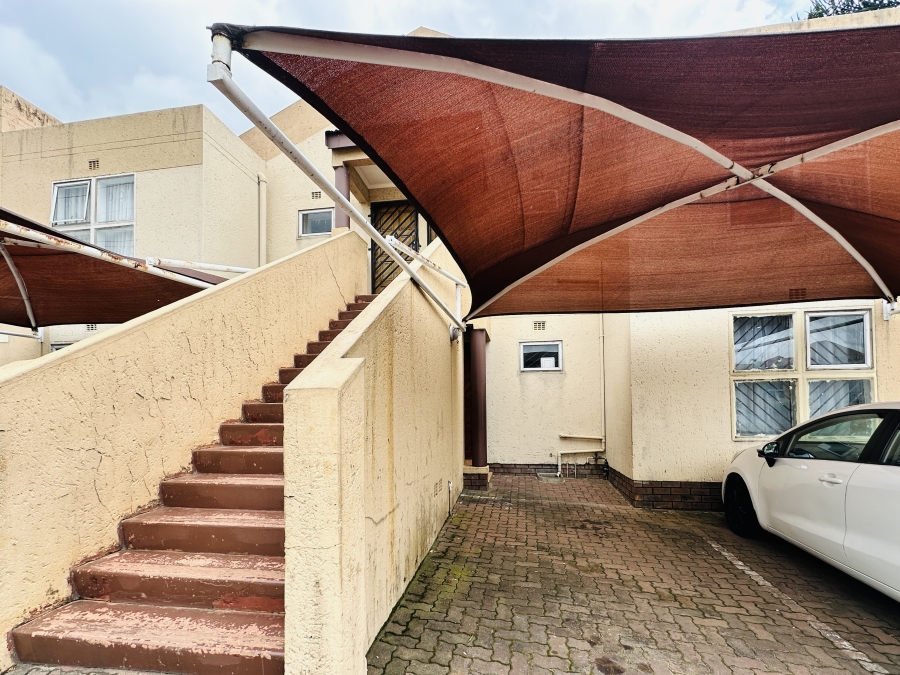 2 Bedroom Property for Sale in Meredale Gauteng