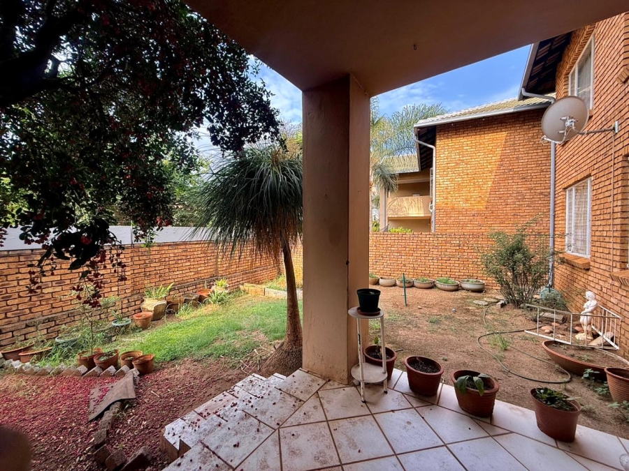 2 Bedroom Property for Sale in Amberfield Gauteng