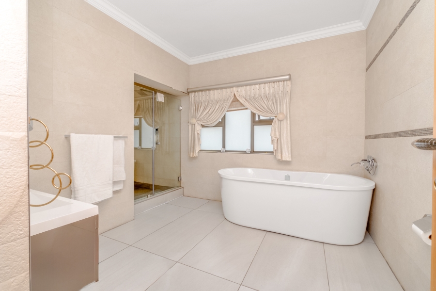 4 Bedroom Property for Sale in Dainfern Valley Gauteng