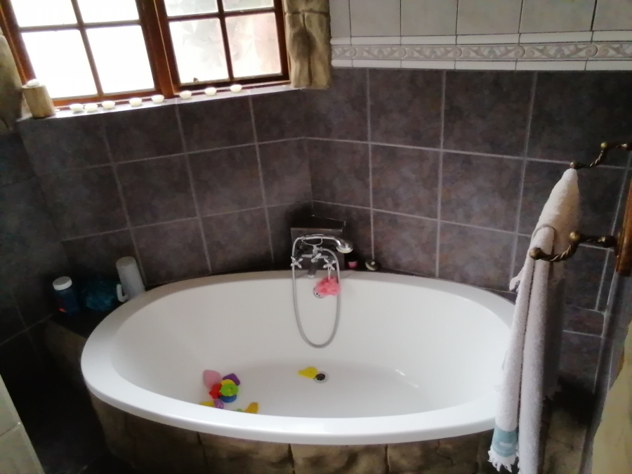 2 Bedroom Property for Sale in Benoni West Gauteng