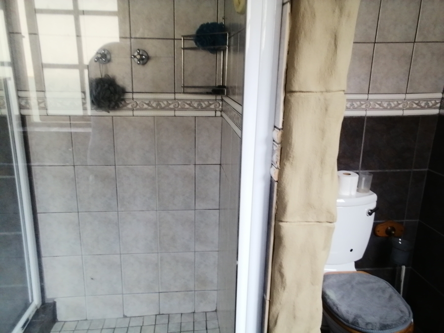 2 Bedroom Property for Sale in Benoni West Gauteng