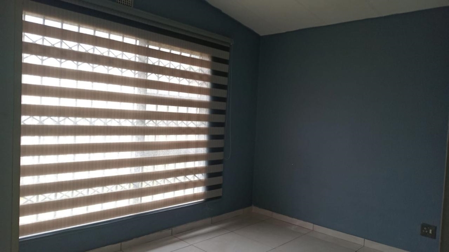 3 Bedroom Property for Sale in Ridgeway Gauteng