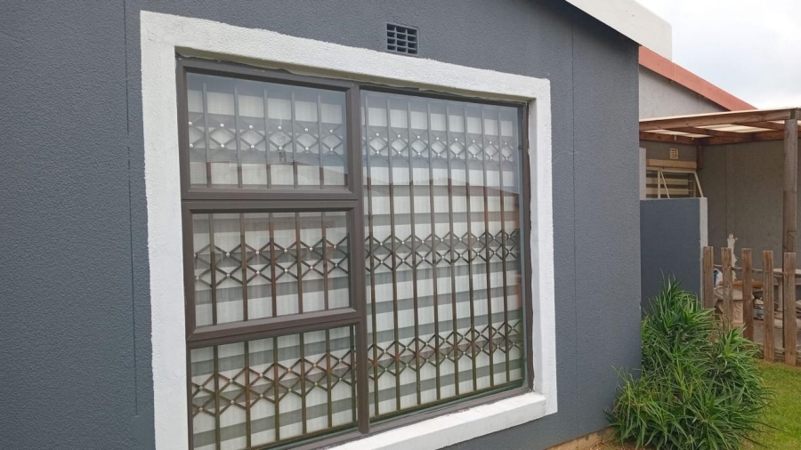 3 Bedroom Property for Sale in Ridgeway Gauteng