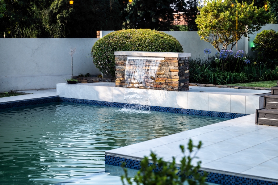 6 Bedroom Property for Sale in Cornwall Hill Gauteng