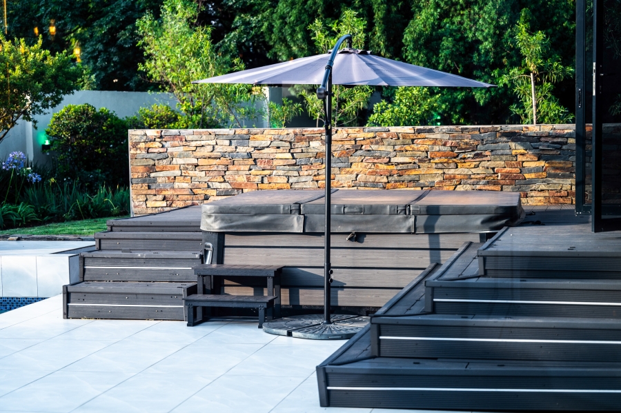 6 Bedroom Property for Sale in Cornwall Hill Gauteng