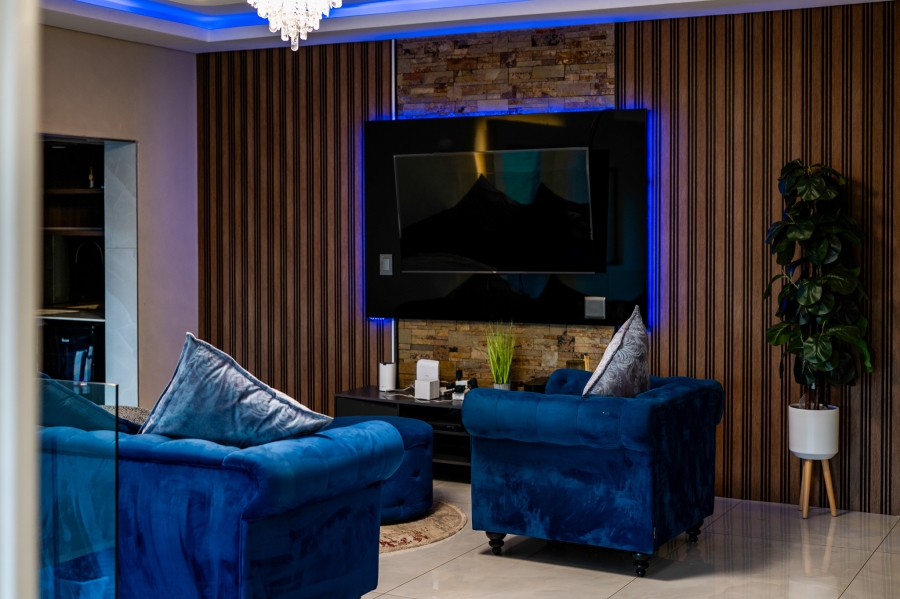 6 Bedroom Property for Sale in Cornwall Hill Gauteng