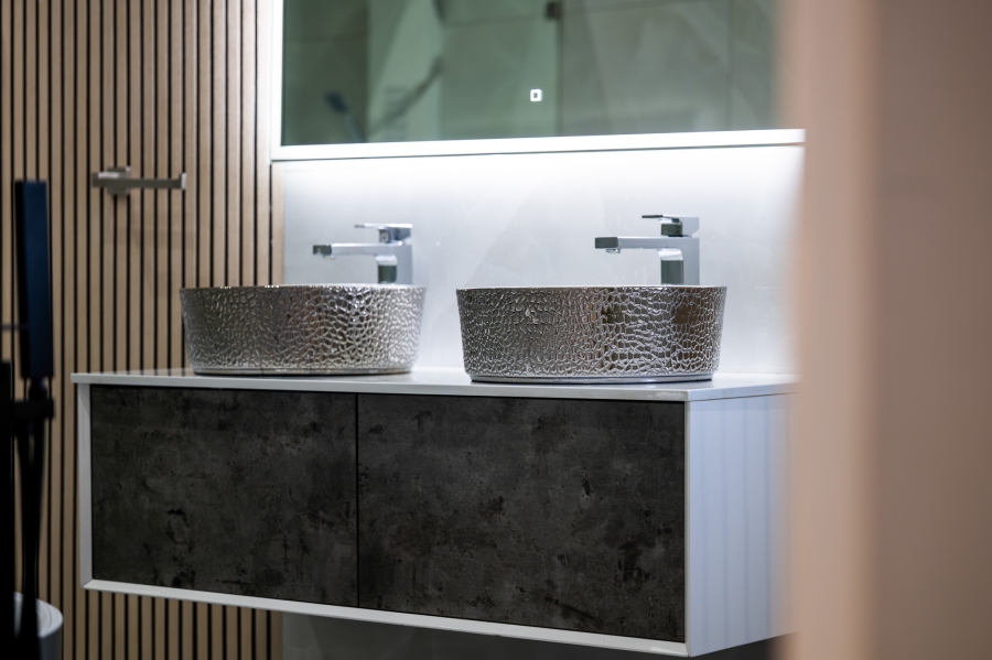 6 Bedroom Property for Sale in Cornwall Hill Gauteng