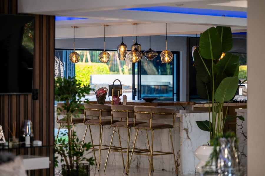 6 Bedroom Property for Sale in Cornwall Hill Gauteng