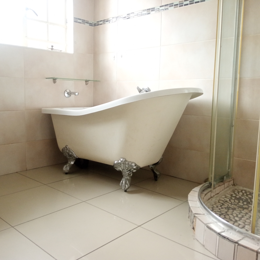 2 Bedroom Property for Sale in Lilianton Gauteng