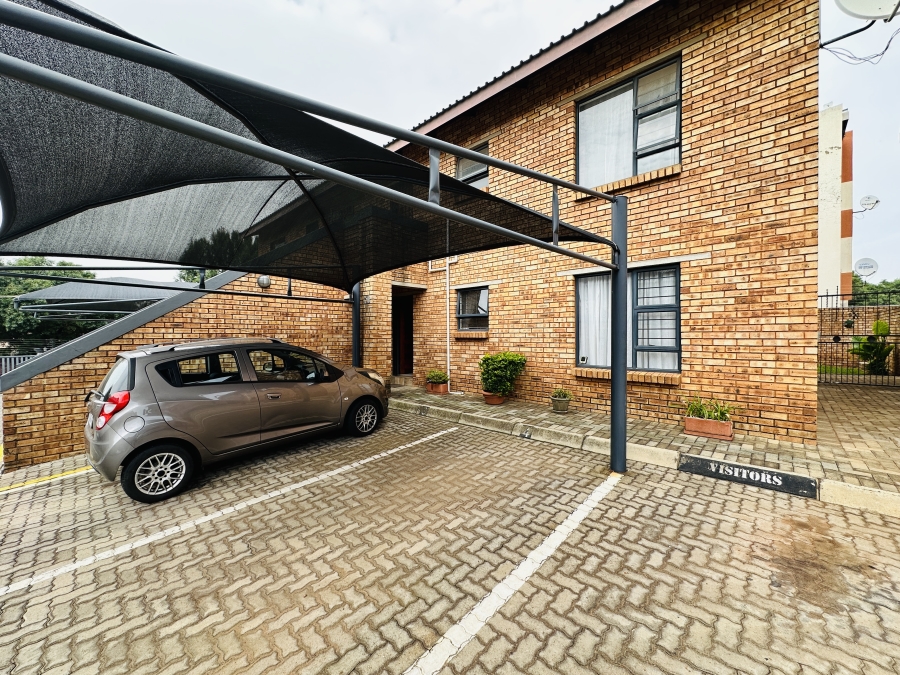 2 Bedroom Property for Sale in Albemarle Gauteng