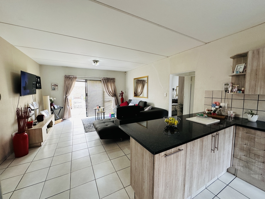 2 Bedroom Property for Sale in Albemarle Gauteng