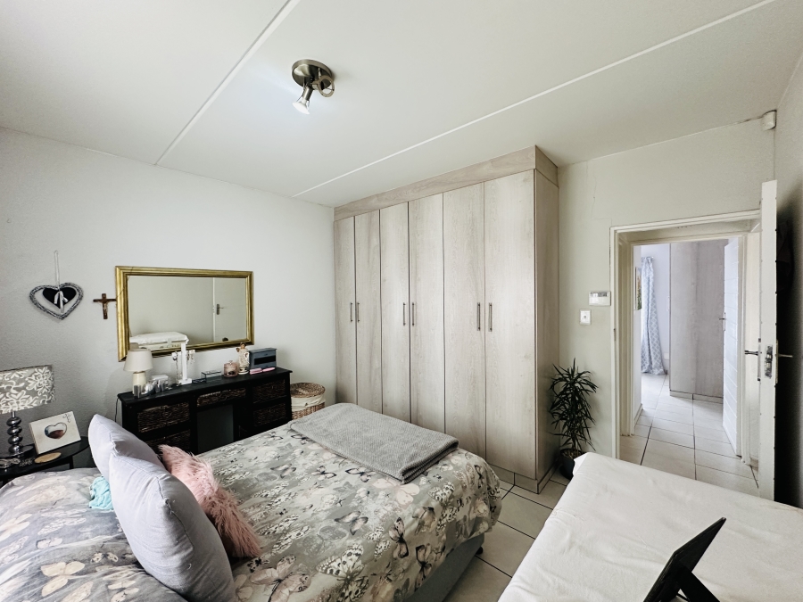 2 Bedroom Property for Sale in Albemarle Gauteng