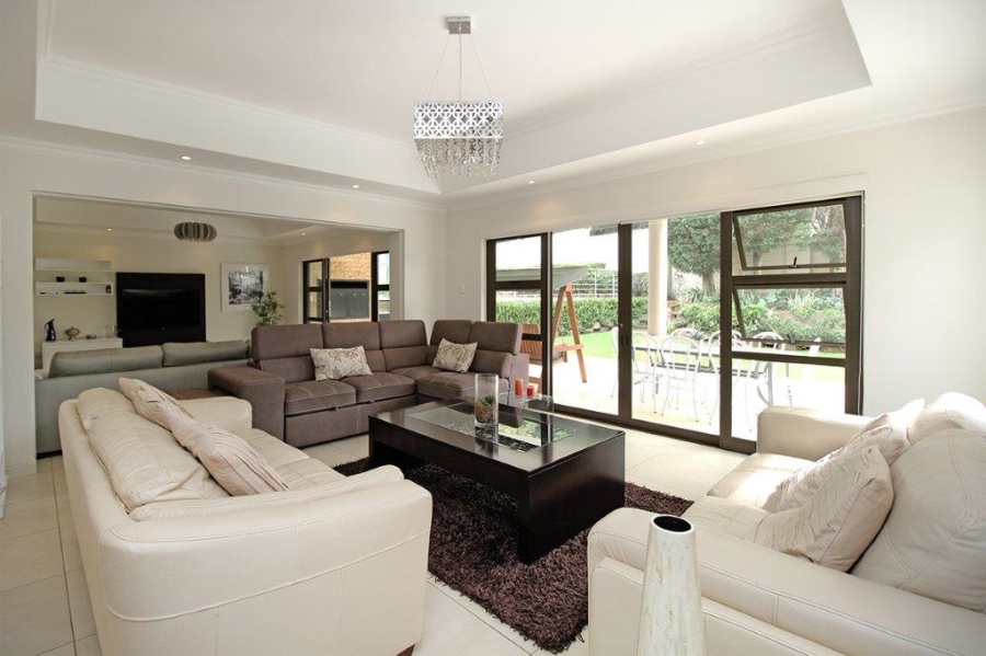 To Let 5 Bedroom Property for Rent in Atholl Gauteng