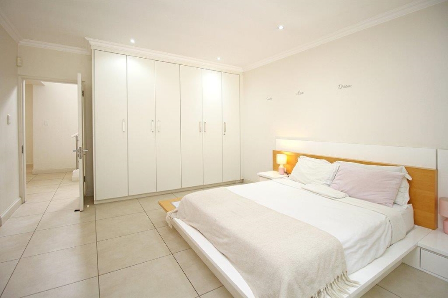 To Let 5 Bedroom Property for Rent in Atholl Gauteng