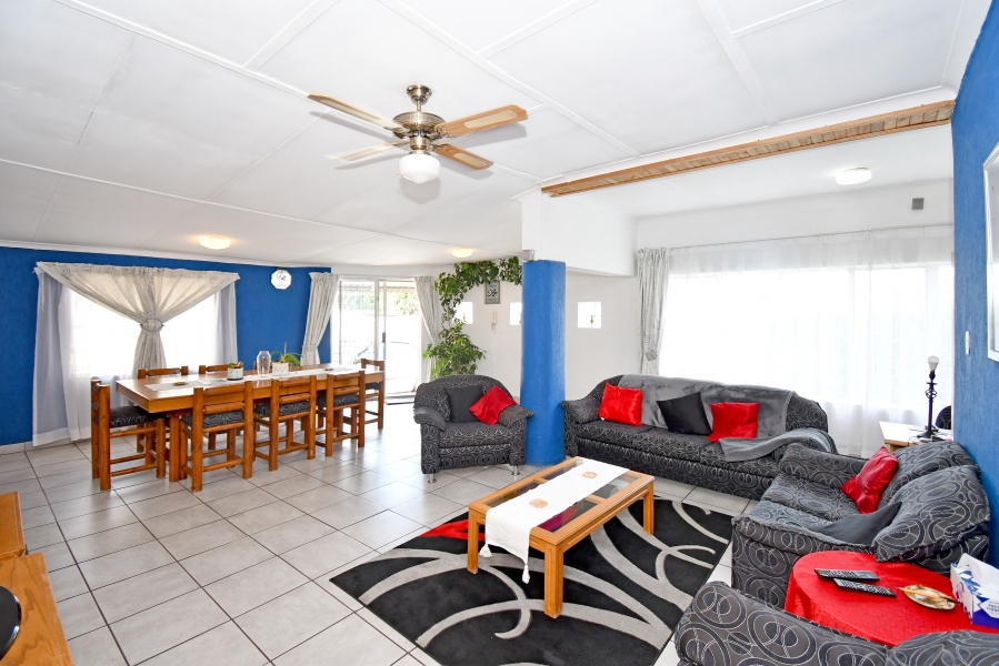 4 Bedroom Property for Sale in Crosby Gauteng