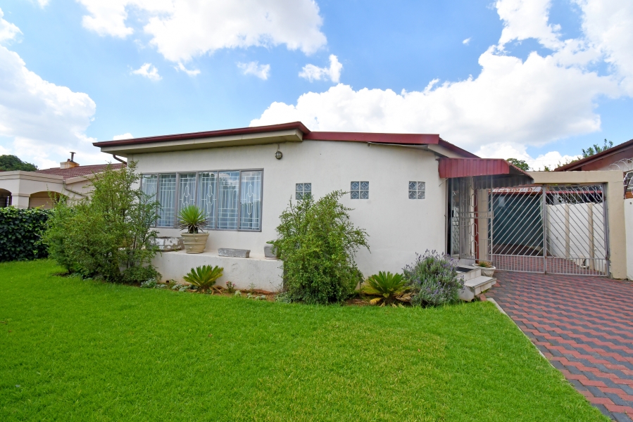 4 Bedroom Property for Sale in Crosby Gauteng