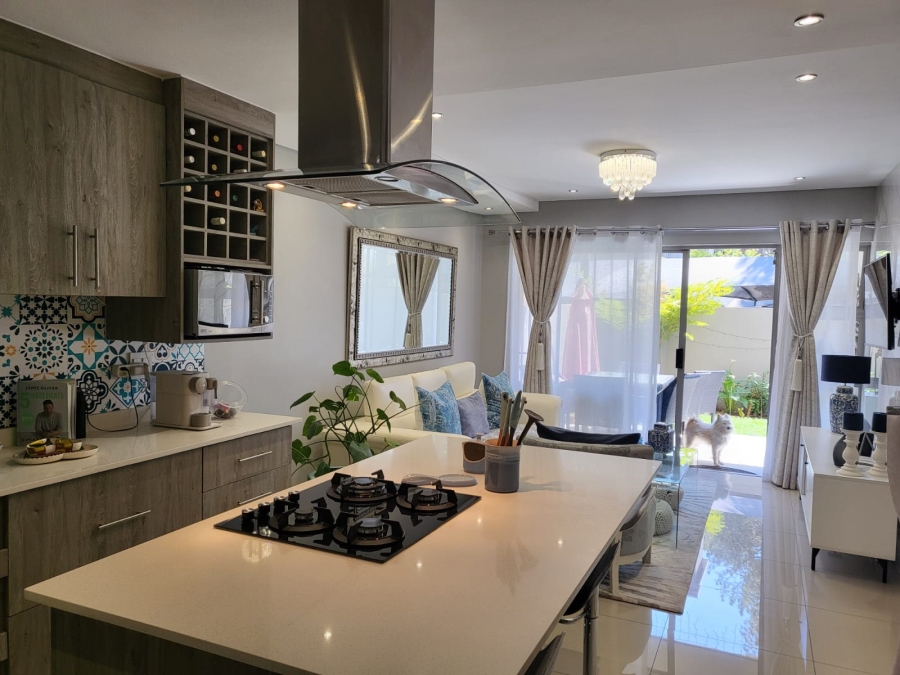 3 Bedroom Property for Sale in Broadacres Gauteng