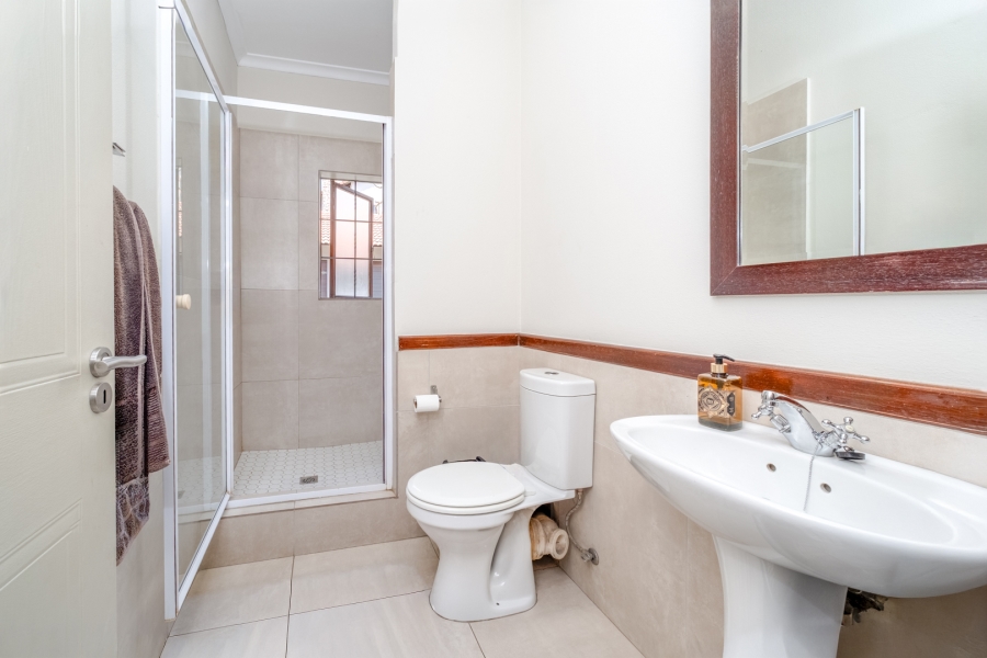 2 Bedroom Property for Sale in Beverley Gauteng