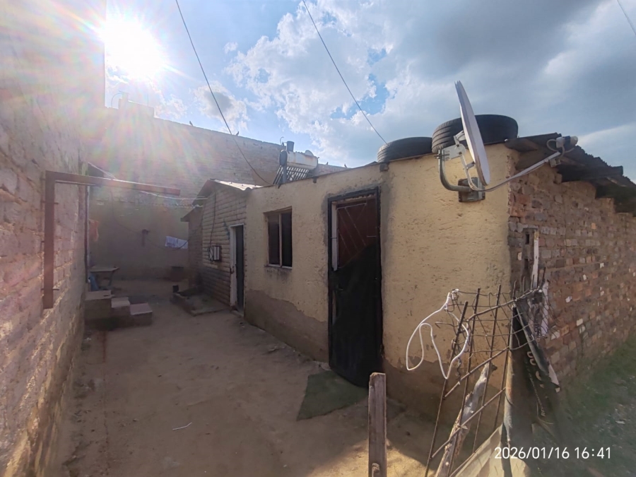 6 Bedroom Property for Sale in Cosmo City Gauteng