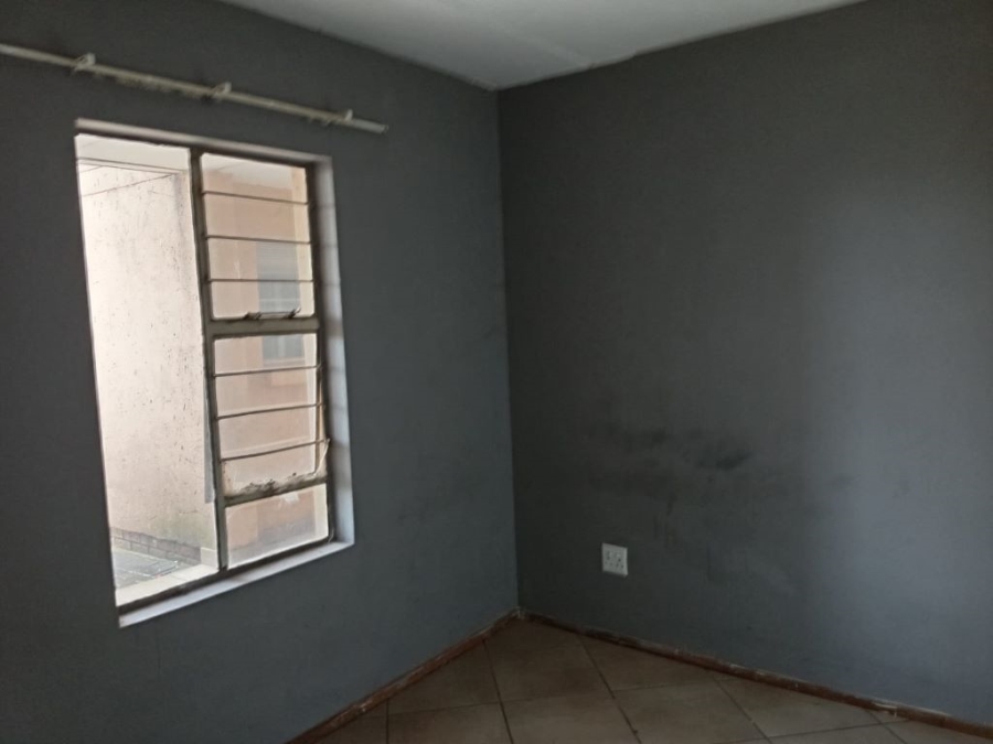 2 Bedroom Property for Sale in Albertsdal Gauteng