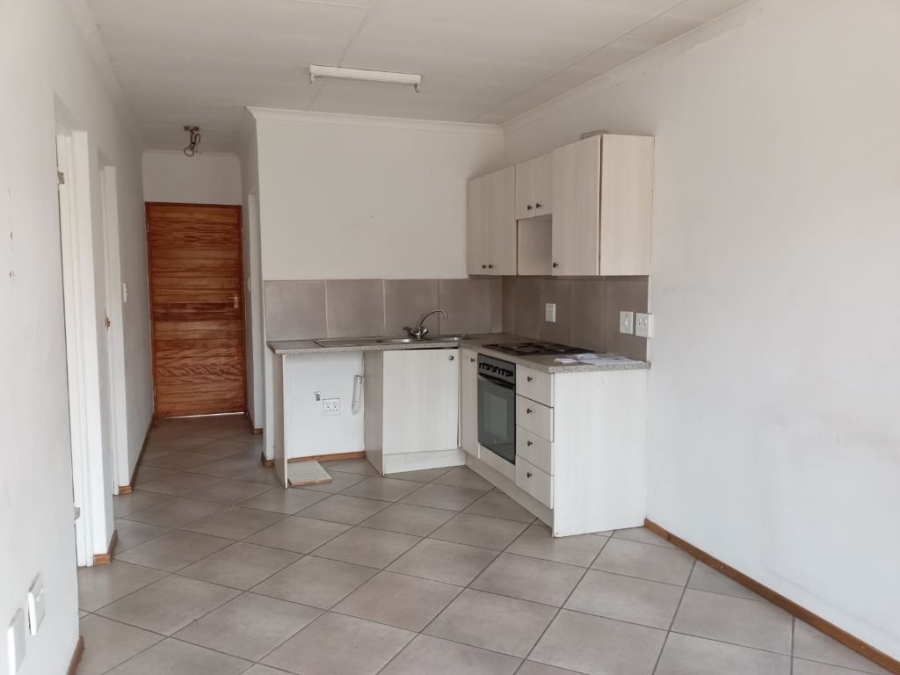 2 Bedroom Property for Sale in Albertsdal Gauteng