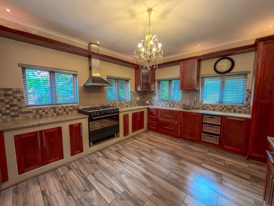 To Let 6 Bedroom Property for Rent in Midstream Estate Gauteng