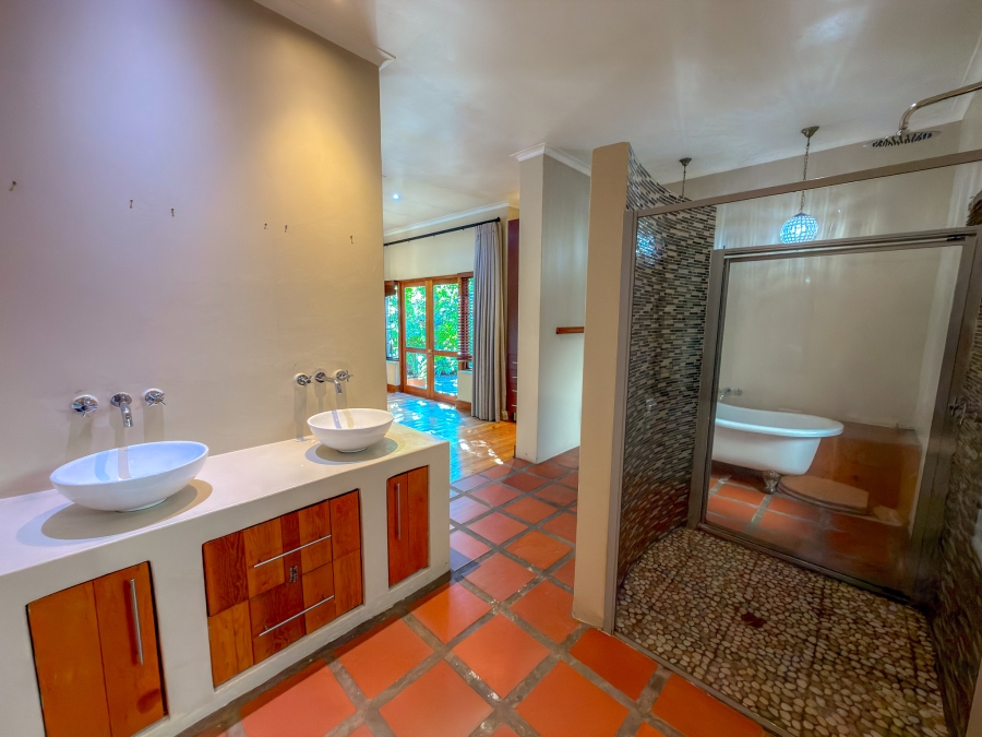 To Let 6 Bedroom Property for Rent in Midstream Estate Gauteng