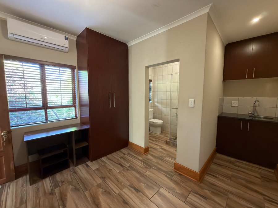 To Let 6 Bedroom Property for Rent in Midstream Estate Gauteng