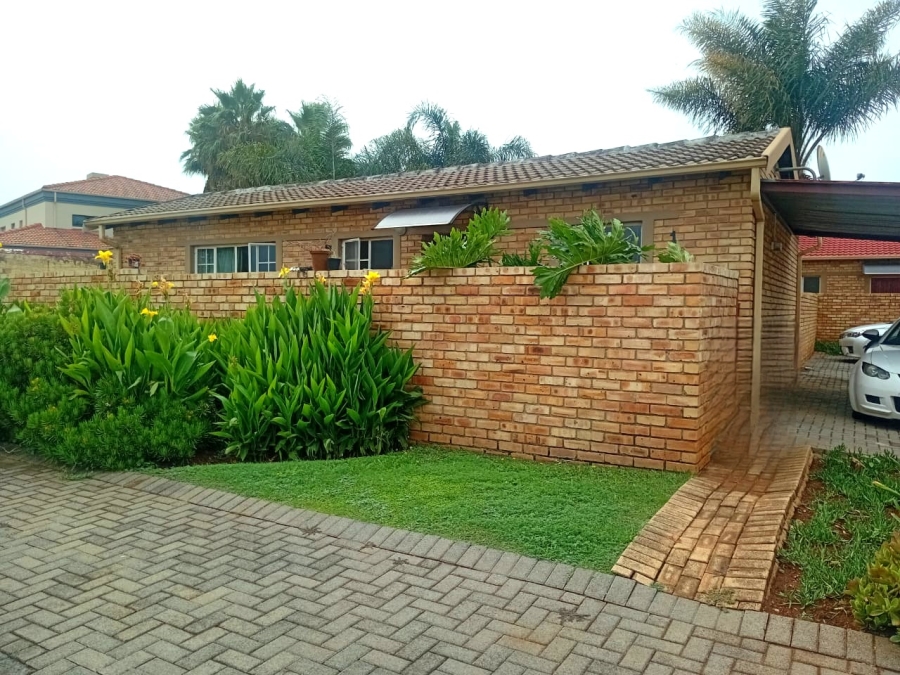 2 Bedroom Property for Sale in Celtisdal Gauteng