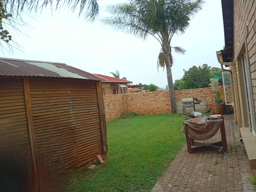 2 Bedroom Property for Sale in Celtisdal Gauteng