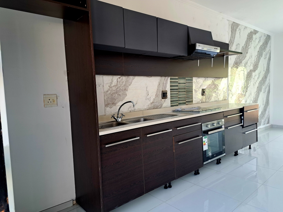 2 Bedroom Property for Sale in Winchester Hills Gauteng