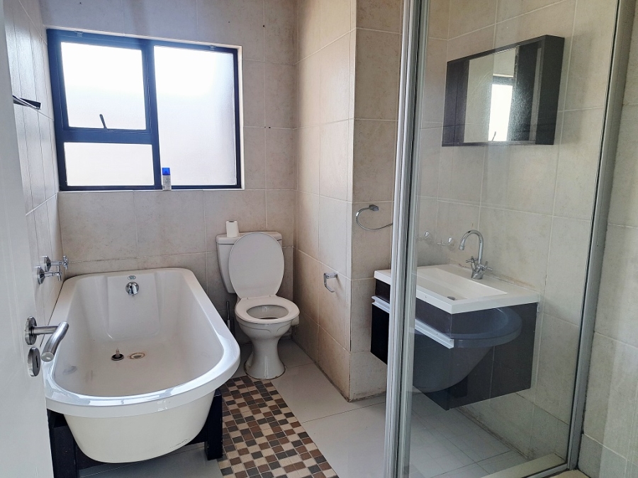 2 Bedroom Property for Sale in Winchester Hills Gauteng
