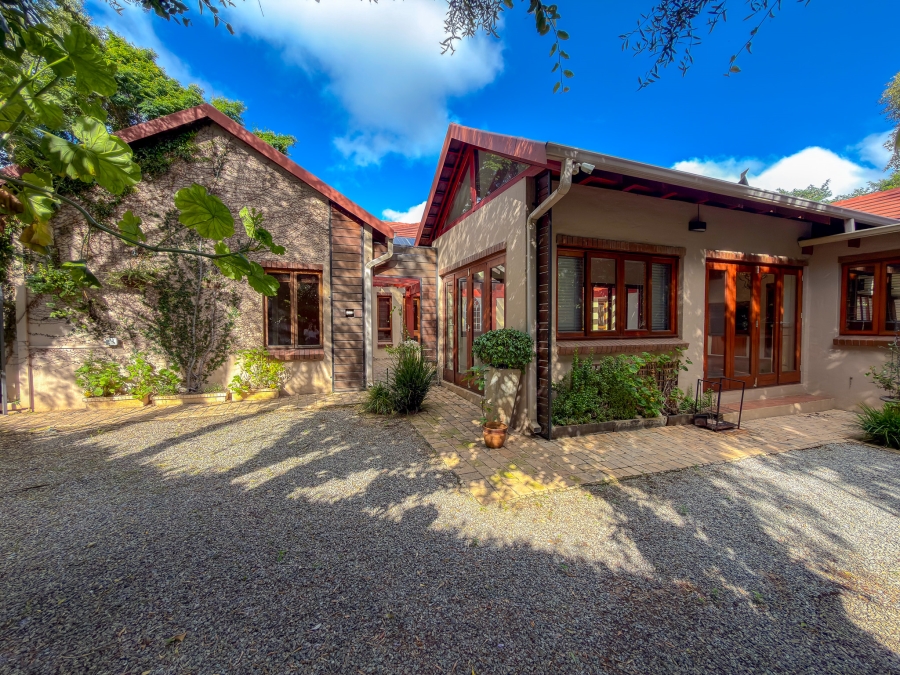 6 Bedroom Property for Sale in Midstream Estate Gauteng