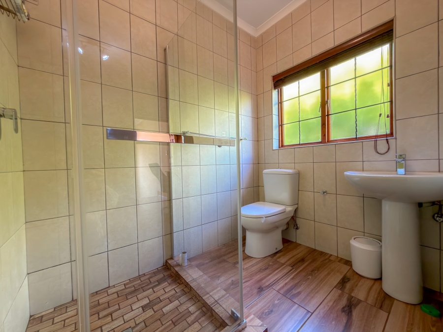 6 Bedroom Property for Sale in Midstream Estate Gauteng