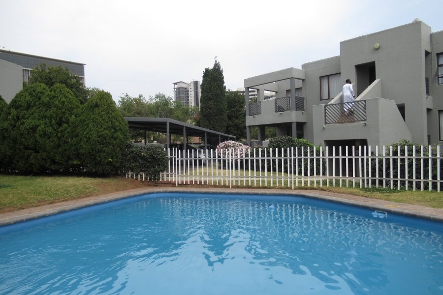 To Let 1 Bedroom Property for Rent in Benmore Gardens Gauteng