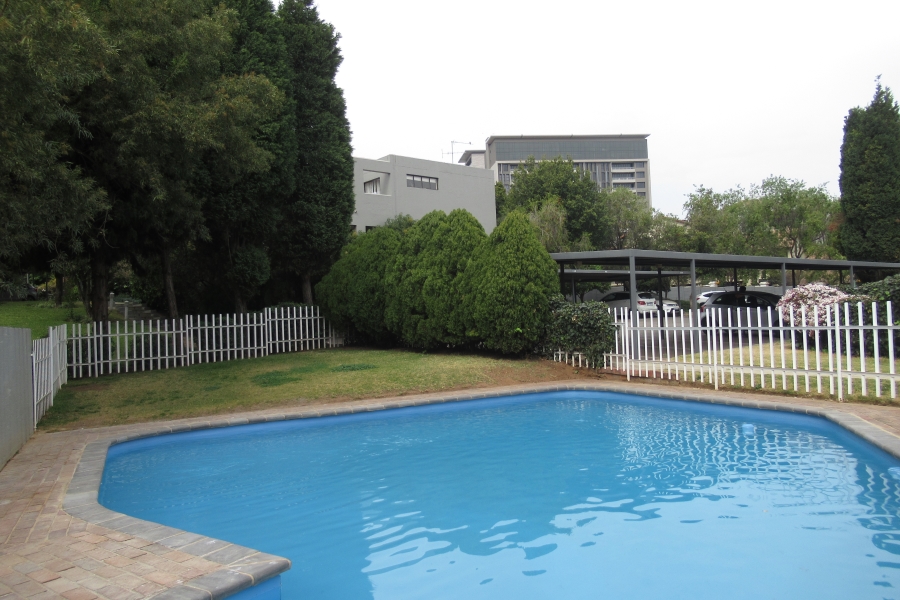 To Let 1 Bedroom Property for Rent in Benmore Gardens Gauteng